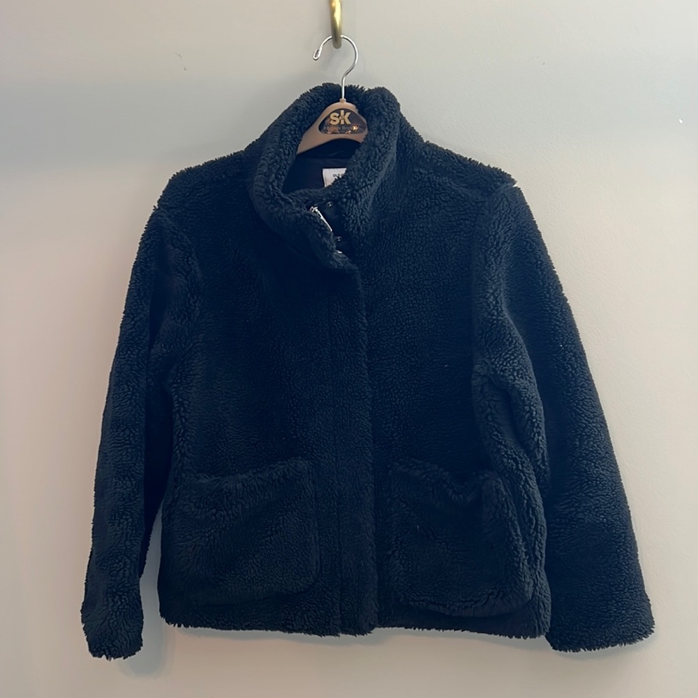 Old navy black fleece jacket